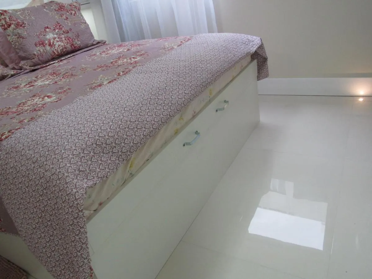 Ap 507 Uma Quadra Do Mar Apartment Balneario Camboriu Brazil